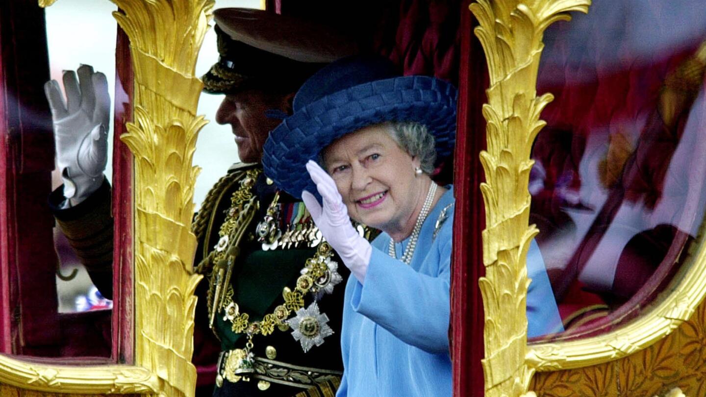 Queen Elizabeth II, a monarch bound by duty | AP News | AP News